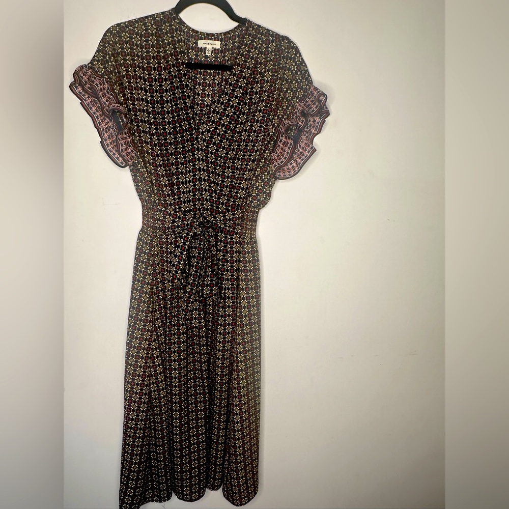 MAX STUDIO Short Sleeve FLUTTER Floral V-Neck Dress  Size: L